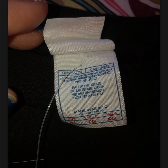 Disney’s Pirates of the Caribbean BRAND NEW - Picture 4 of 4